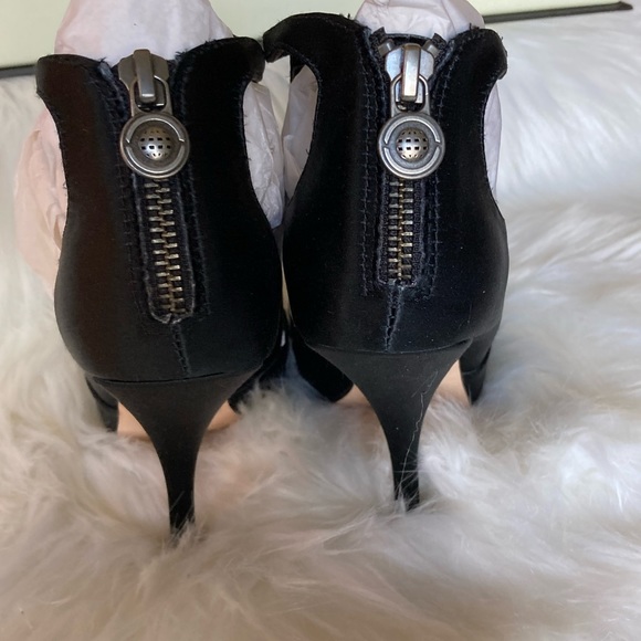 Gorgeous Leon Max Black Beaded Party Heels, 6.5 - Picture 8 of 16